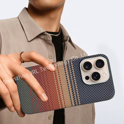 iPhone 17 Pro用のカスタマイズされた日没パターン 超薄アラミド カーボンファイバー モバイルカバー